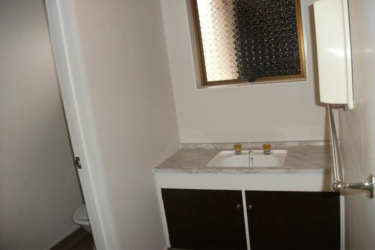 Photo of property in 6 Shera Street, Acacia Bay, Taupo, 3330