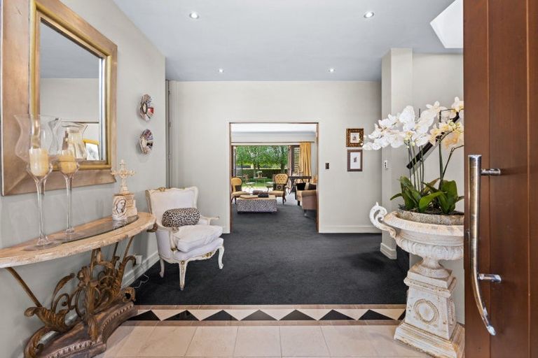 Photo of property in 375 Saint Georges Road, Havelock North, 4130