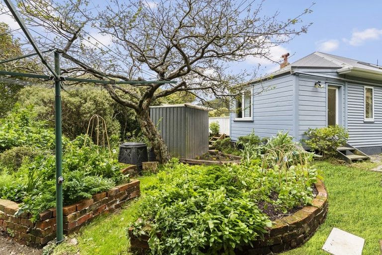 Photo of property in 105 Sunshine Avenue, Karori, Wellington, 6012