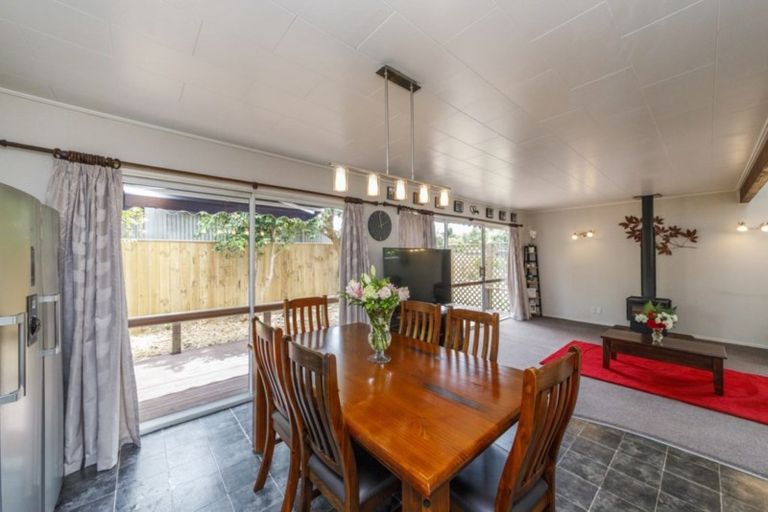 Photo of property in 8 Sicely Street, Marton, 4710