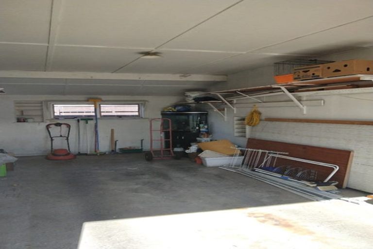 Photo of property in 2/25 Avondale Road, Taradale, Napier, 4112