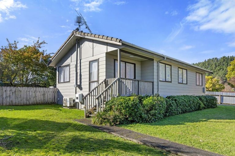 Photo of property in 17 Topaz Street, Birchville, Upper Hutt, 5018