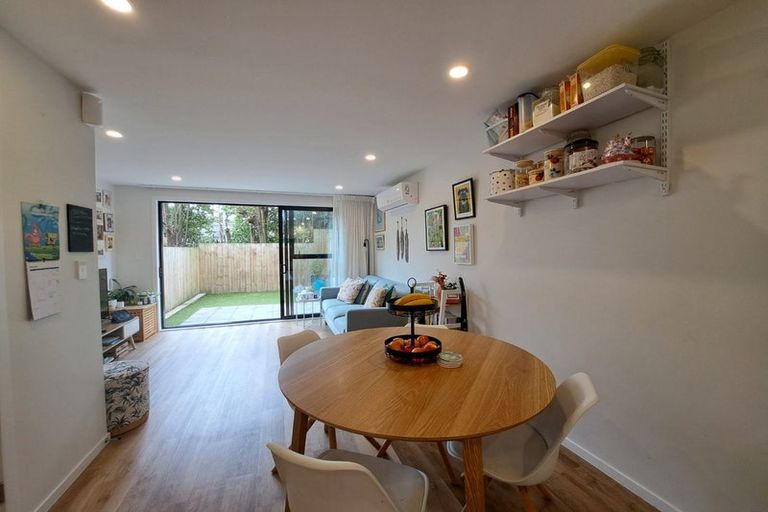 Photo of property in 26 Tokai Place, Glen Eden, Auckland, 0602