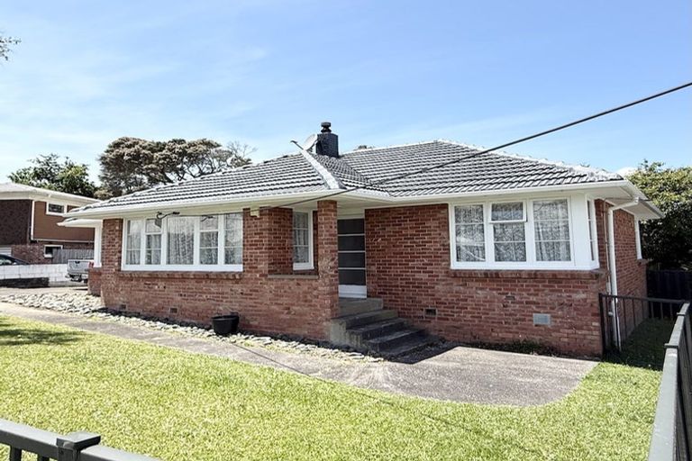 Photo of property in 25 Kereru Street, Henderson, Auckland, 0612