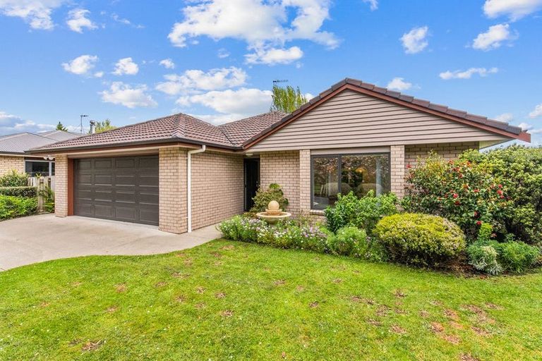 Photo of property in 6 Matuhi Street, Waikanae, 5036