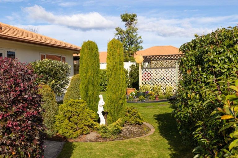 Photo of property in 8 Dules Walk, Taradale, Napier, 4112