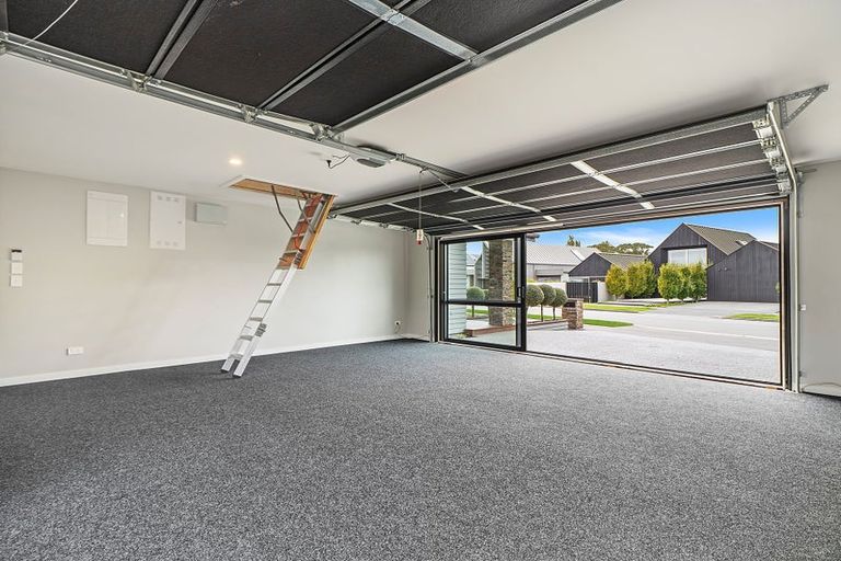 Photo of property in 12 Karere Avenue, Marshland, Christchurch, 8083