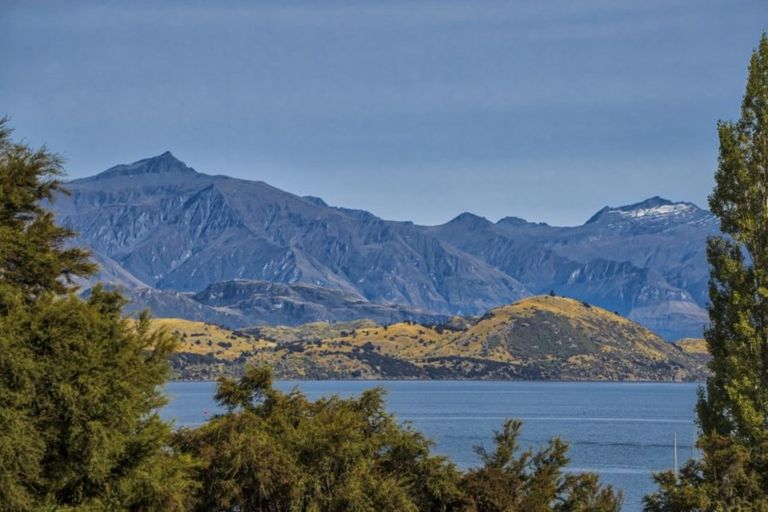 Photo of property in 177 Lakeside Road, Wanaka, 9305