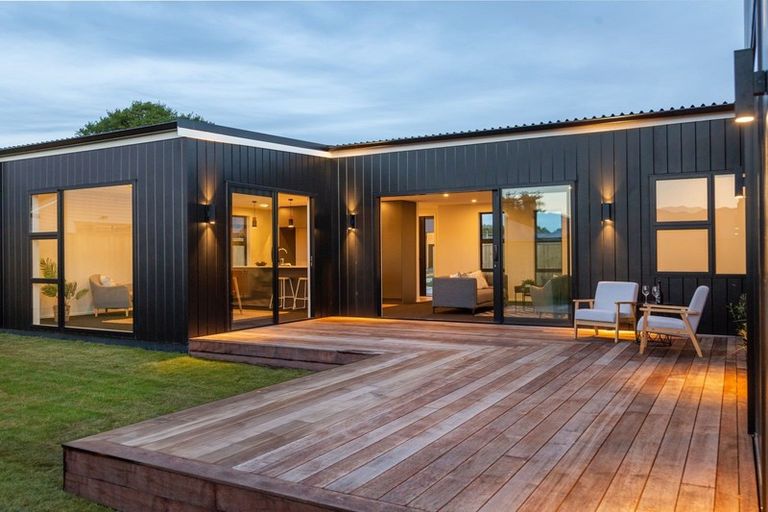 Photo of property in 7 Peony Drive, Greytown, 5712