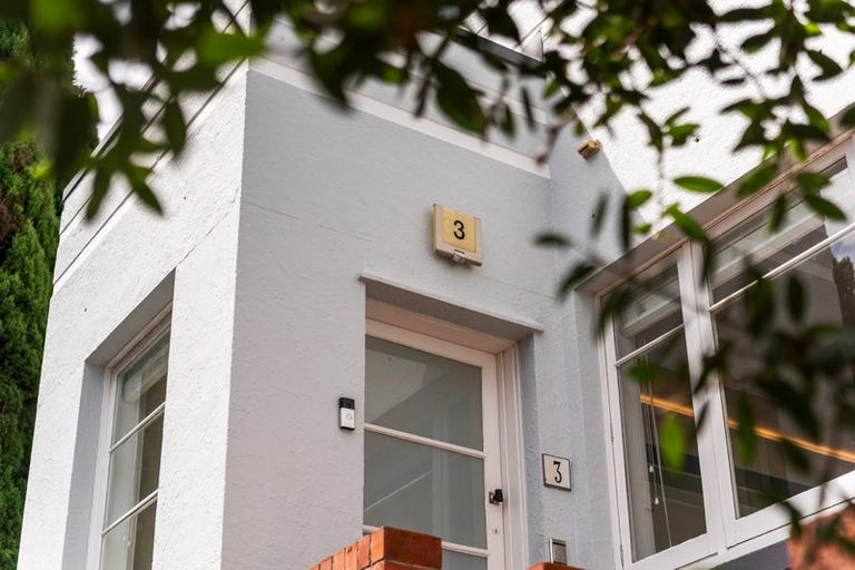 Photo of property in 3/64 Victoria Road, Devonport, Auckland, 0624