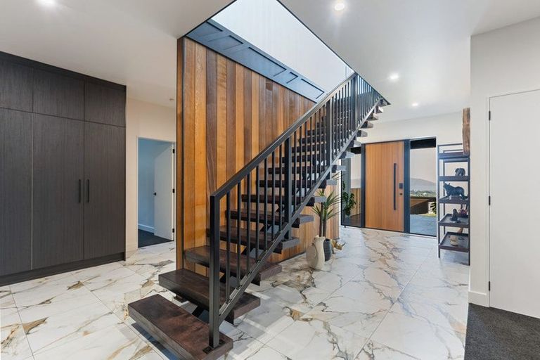 Photo of property in 8 Whio Place, Waikanae, 5036