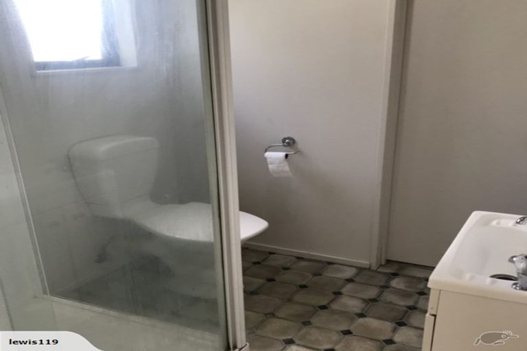 Photo of property in 21 Piko Crescent, Riccarton, Christchurch, 8041