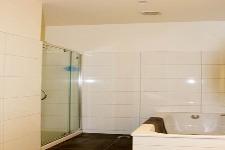 Photo of property in 25u4 Home Street, Mount Victoria, Wellington, 6011