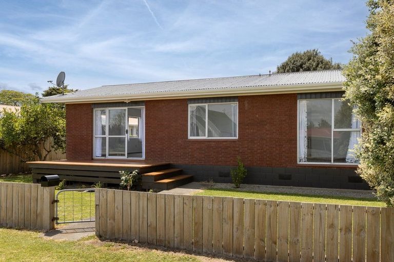 Photo of property in 74 Main Street, Edgecumbe, 3120