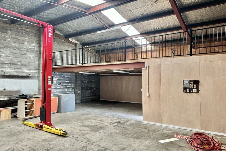 Photo of property in 17u3 Cook Street, Hamilton East, Hamilton, 3216