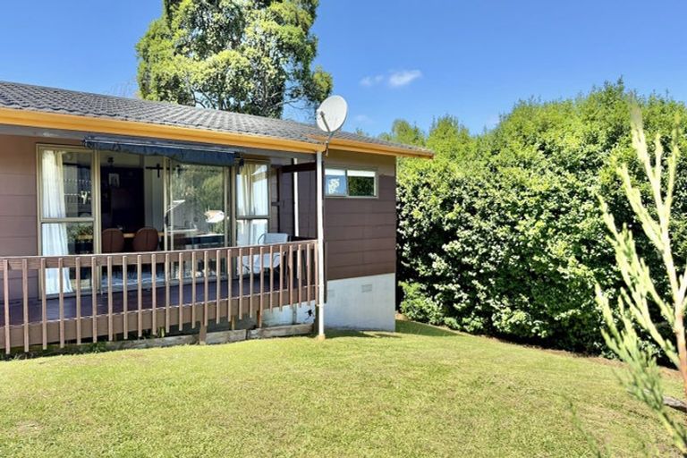 Photo of property in 5 Holyoake Place, Chatswood, Auckland, 0626