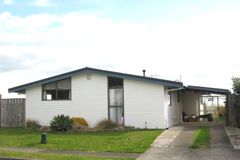 Photo of property in 18a Darwin Crescent, Spotswood, New Plymouth, 4310