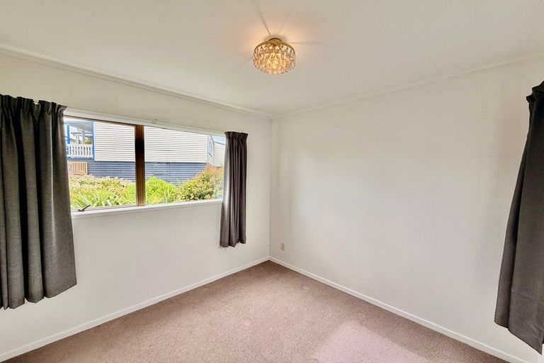 Photo of property in 2/48 Mayfair Crescent, Mairangi Bay, Auckland, 0630