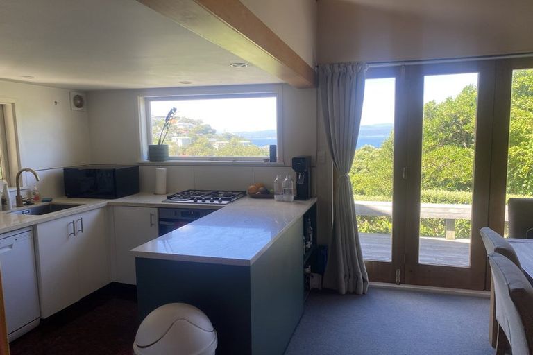 Photo of property in 25 Putnam Street, Northland, Wellington, 6012