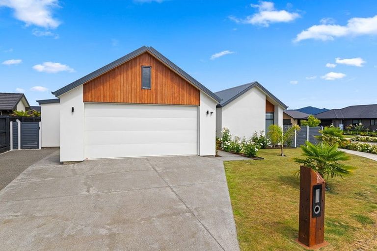 Photo of property in 17 Rose Manor Drive, Springlands, Blenheim, 7201
