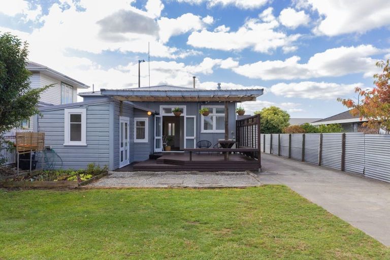 Photo of property in 60 Albert Street, Palmerston North, 4414