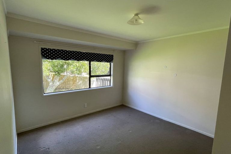 Photo of property in 3 Halder Place, Torbay, Auckland, 0632