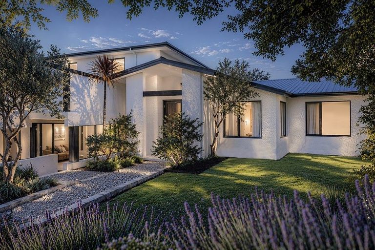 Photo of property in 6 Ryalls Way, Lake Hawea, Wanaka, 9382