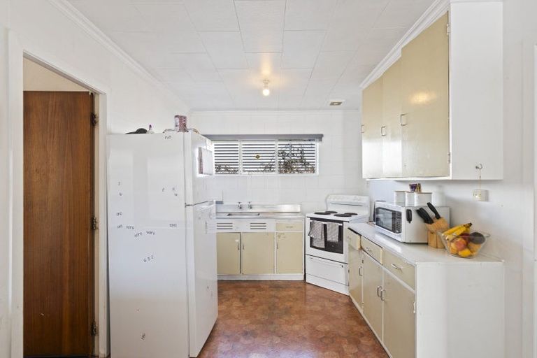 Photo of property in 30 Standish Street, Inglewood, 4330