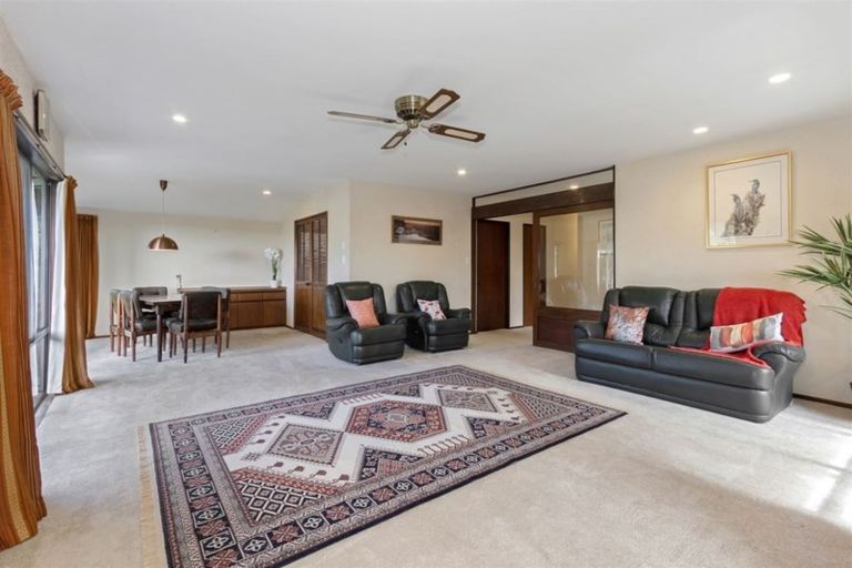 Photo of property in 2 Glenview Terrace, Saint Martins, Christchurch, 8022