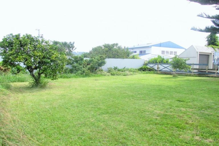 Photo of property in 24 Locke Street, Wairoa, 4108