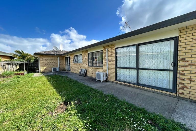 Photo of property in 4 Sid Place, Mangere, Auckland, 2022