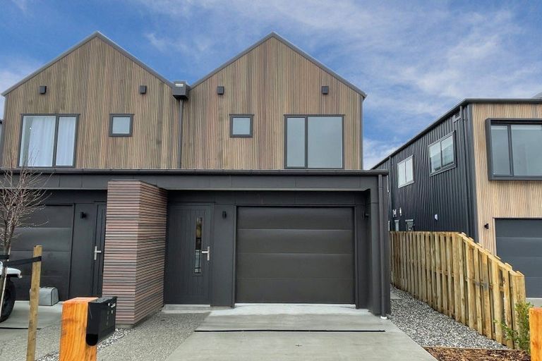 Photo of property in Northlake, 16 Glenavon Green, Wanaka, 9305