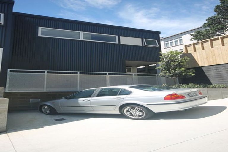 Photo of property in 44 Thompson Street, Mount Cook, Wellington, 6011