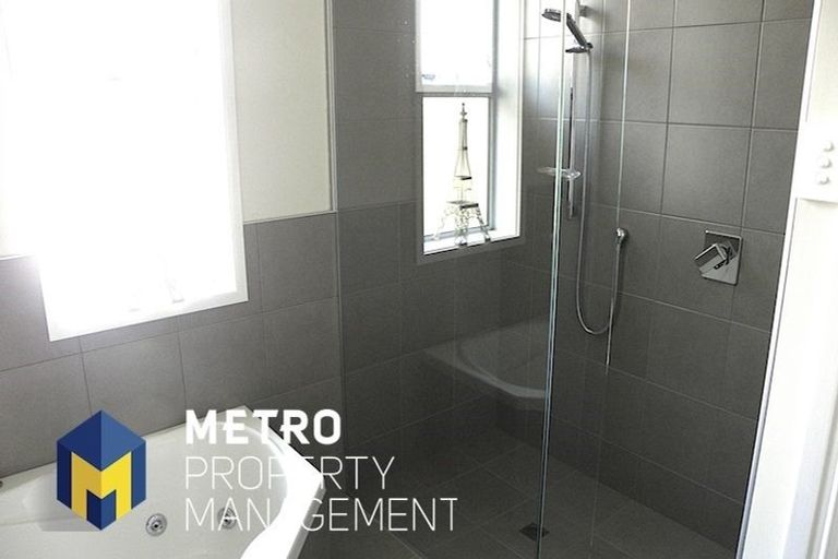 Photo of property in 160 Gladstone Road North, Mosgiel, 9024