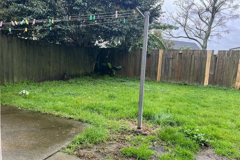 Photo of property in 11 Duxfield Drive, Ranui, Auckland, 0612