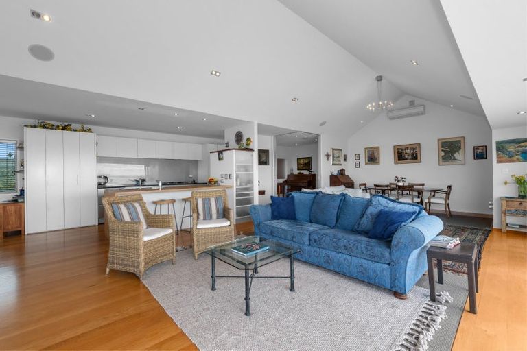 Photo of property in 17 Kiriwai Place, Matua, Tauranga, 3110