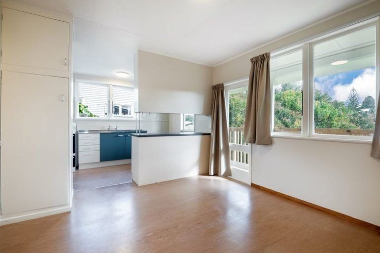 Photo of property in 73 Taurus Crescent, Beach Haven, Auckland, 0626