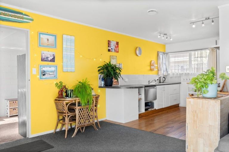 Photo of property in 20b Dickson Road, Papamoa Beach, Papamoa, 3118