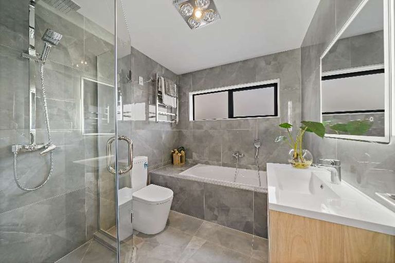 Photo of property in 18 Rapunga Drive, Hobsonville, Auckland, 0616