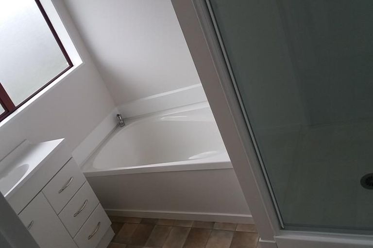 Photo of property in 112 Makarini Street, Paraparaumu, 5032