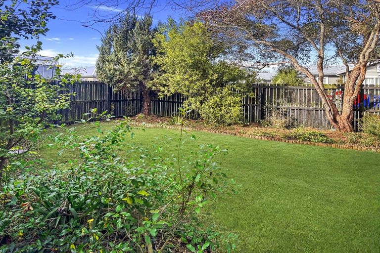 Photo of property in 4b Earnley Street, Rangiora, 7400