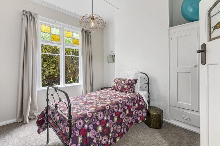 Photo of property in 331 Ravensbourne Road, Maia, Dunedin, 9022