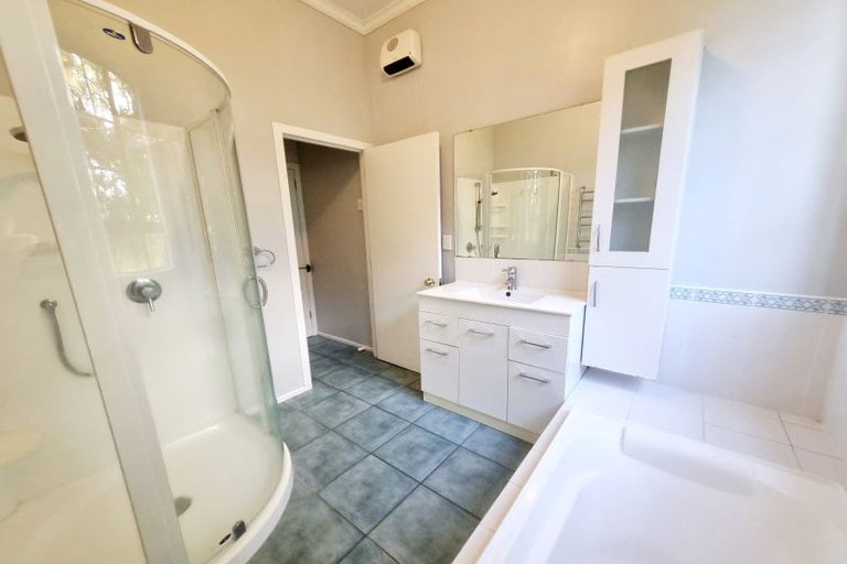 Photo of property in 126 Saint Kilda Road, Cambridge, 3493