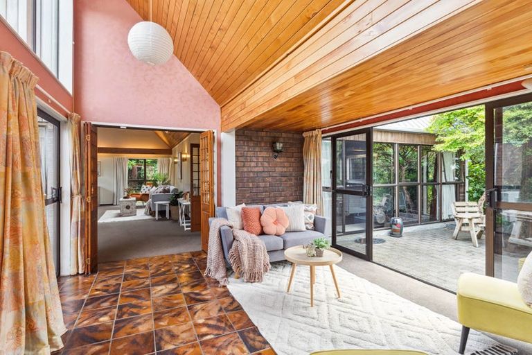 Photo of property in 100 Rimu Road, Raumati Beach, Paraparaumu, 5032