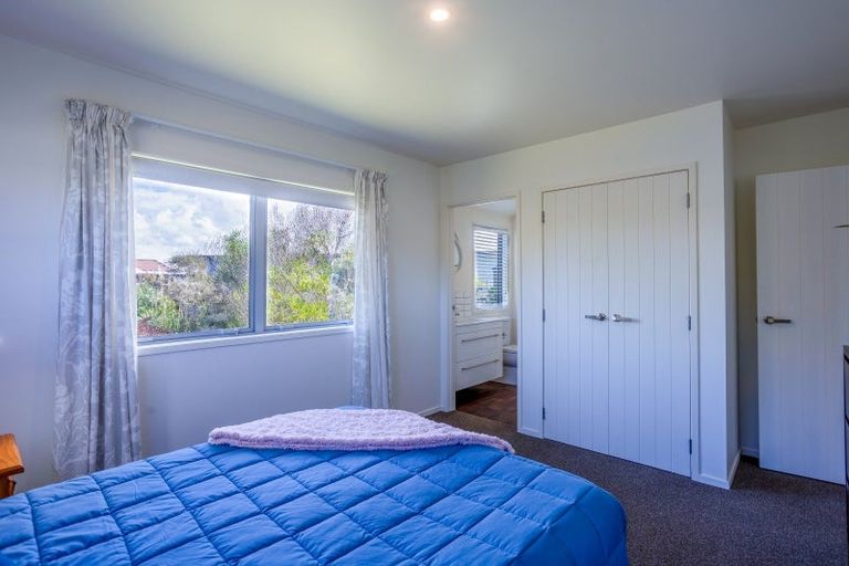 Photo of property in 11 Northcoast Place, Mangawhai Heads, Mangawhai, 0505