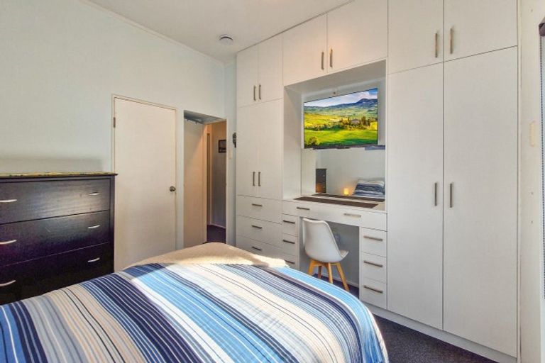 Photo of property in 25 Hall Place, Foxton Beach, Foxton, 4815