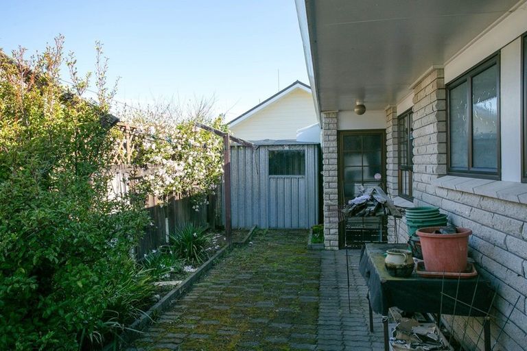 Photo of property in 16a Taylor Street, Cambridge, 3434