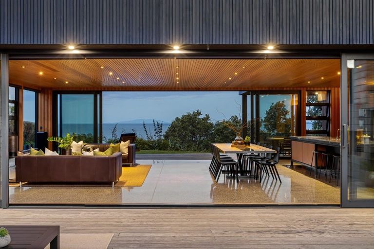 Photo of property in 491 Hibiscus Coast Highway, Orewa, 0931