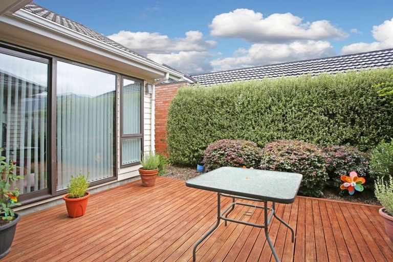 Photo of property in 19 Tarapiroe Avenue, Takanini, 2112