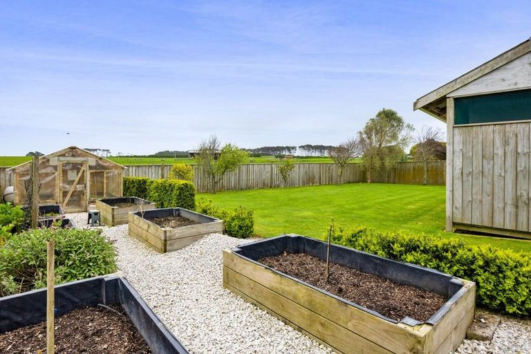 Photo of property in 14 Larlin Drive, Hawera, 4675